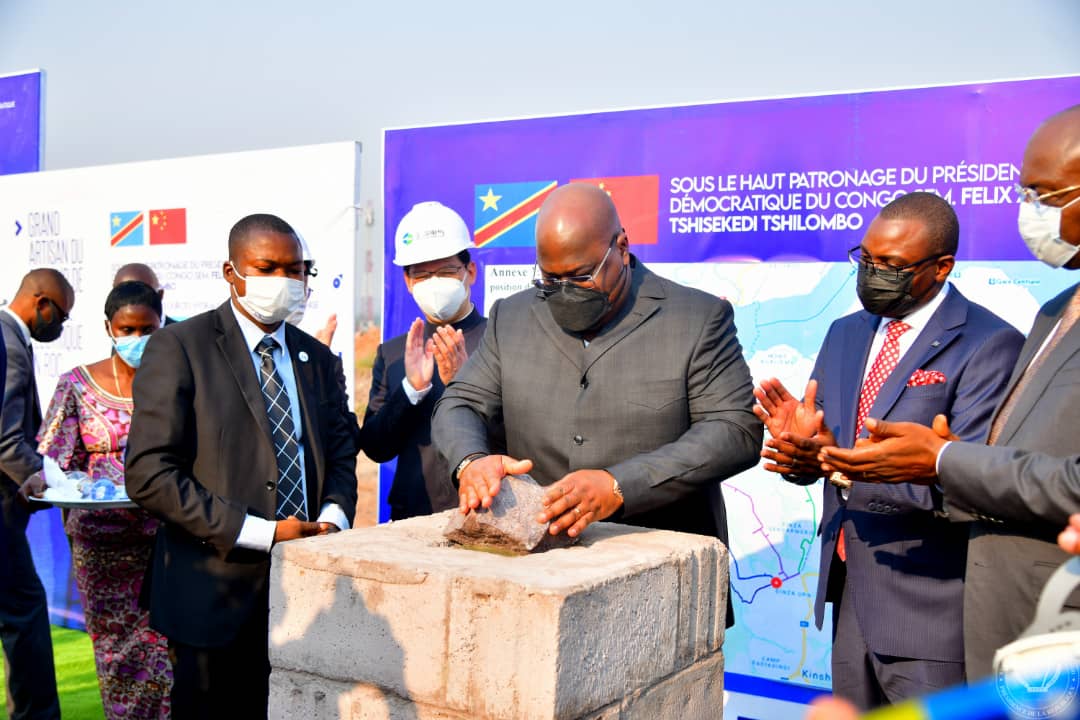 Félix Tshisekedi à lancé les travaux de construction d’un poste de 220 KV