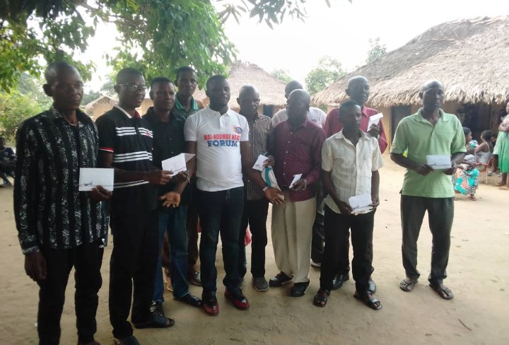 Mai-ndombe : les sinistrés d’Isaka bénéficient des enveloppes de la part de  Mai-ndombe News Forum
