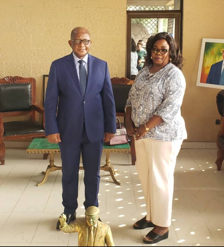 Présidence de la RDC : Le Chef de la Maison Civile  visite les ateliers d’Arts OsMan