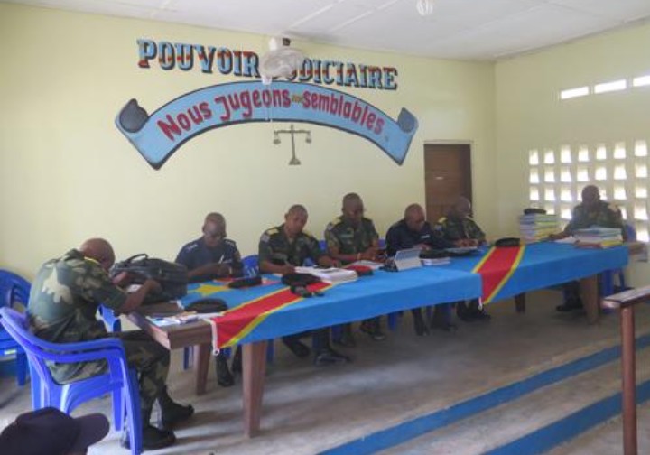 Meurtre des experts de l’ONU : le journaliste Sosthène Kambindi obtient une liberté provisoire