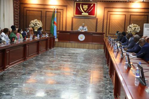 Etat de siège : Felix Tshisekedi rassure les députés de l’Ituri et du Nord-Kivu sa détermination de rétablir la paix dans cette partie du pays