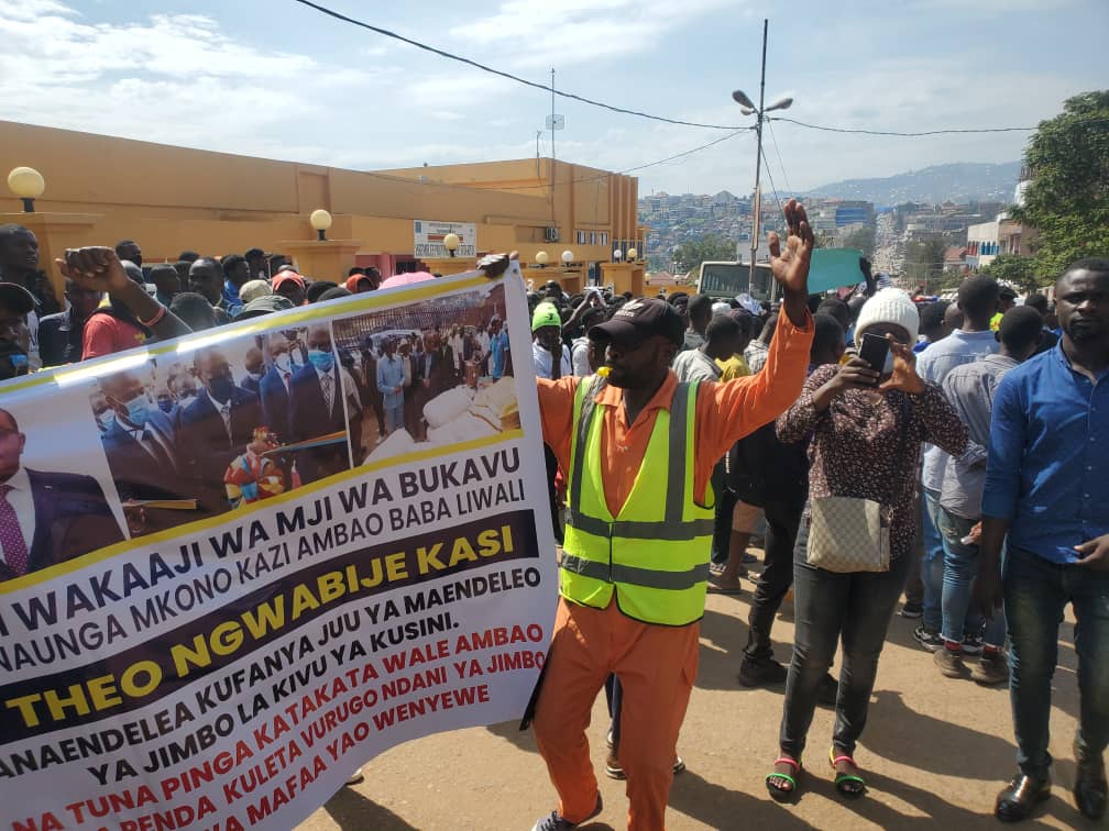 Sud-kivu : la Population dit non à la déstabilisation des institutions provinciales et désapprouve la 3e motion initiée contre le gouvernement Ngwabidje