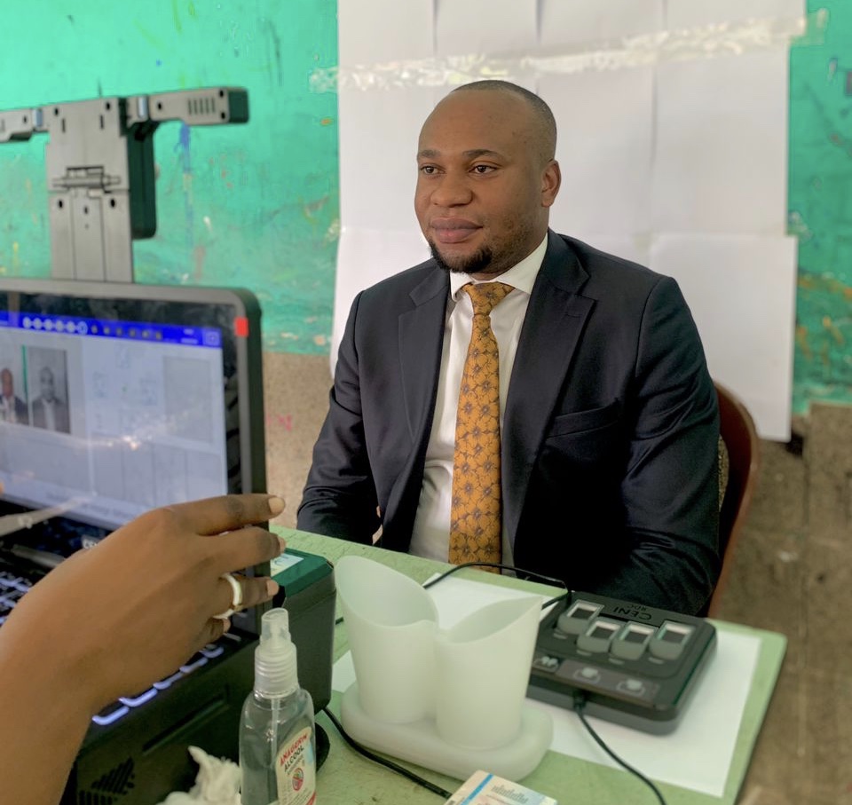 Kinshasa : Christian Baseme s’est enrôlé ce vendredi 13 janvier accompagné de jeunes de JCUD