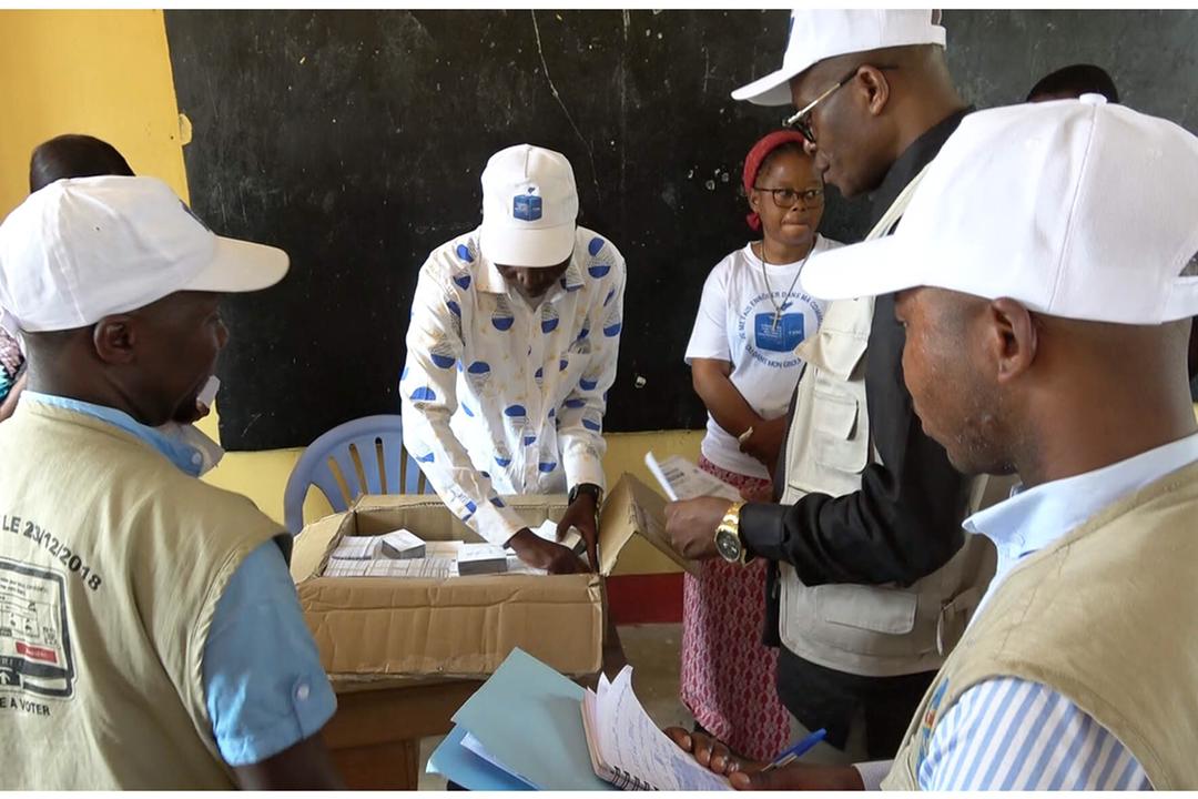 Me Fabien Boko a visité les centres d’enrôlement de Kenge ce dimanche   