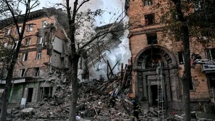 Monde : la Chine appelle Moscou et Kiev à rejeter tout recours à l’arme nucléaire et reprendre le dialogue