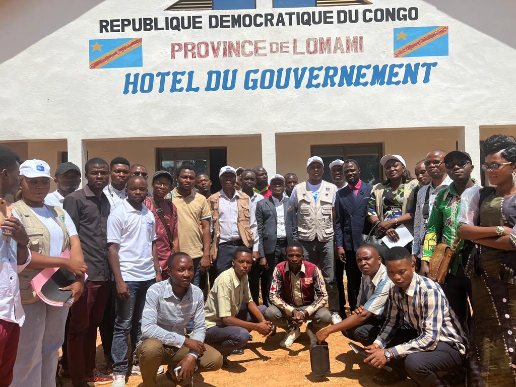 Lomami : Gérard Bisambu sensibilise la population à un enrôlement massif