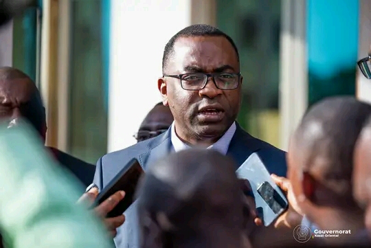 Kasaï-Oriental : le DG de la Regideso échange avec le gouverneur de province autour du projet PRISE 