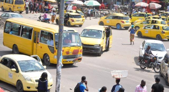 Kinshasa : désormais, les conducteurs des transports en commun se soumettront aux tarifs des autorités urbaines