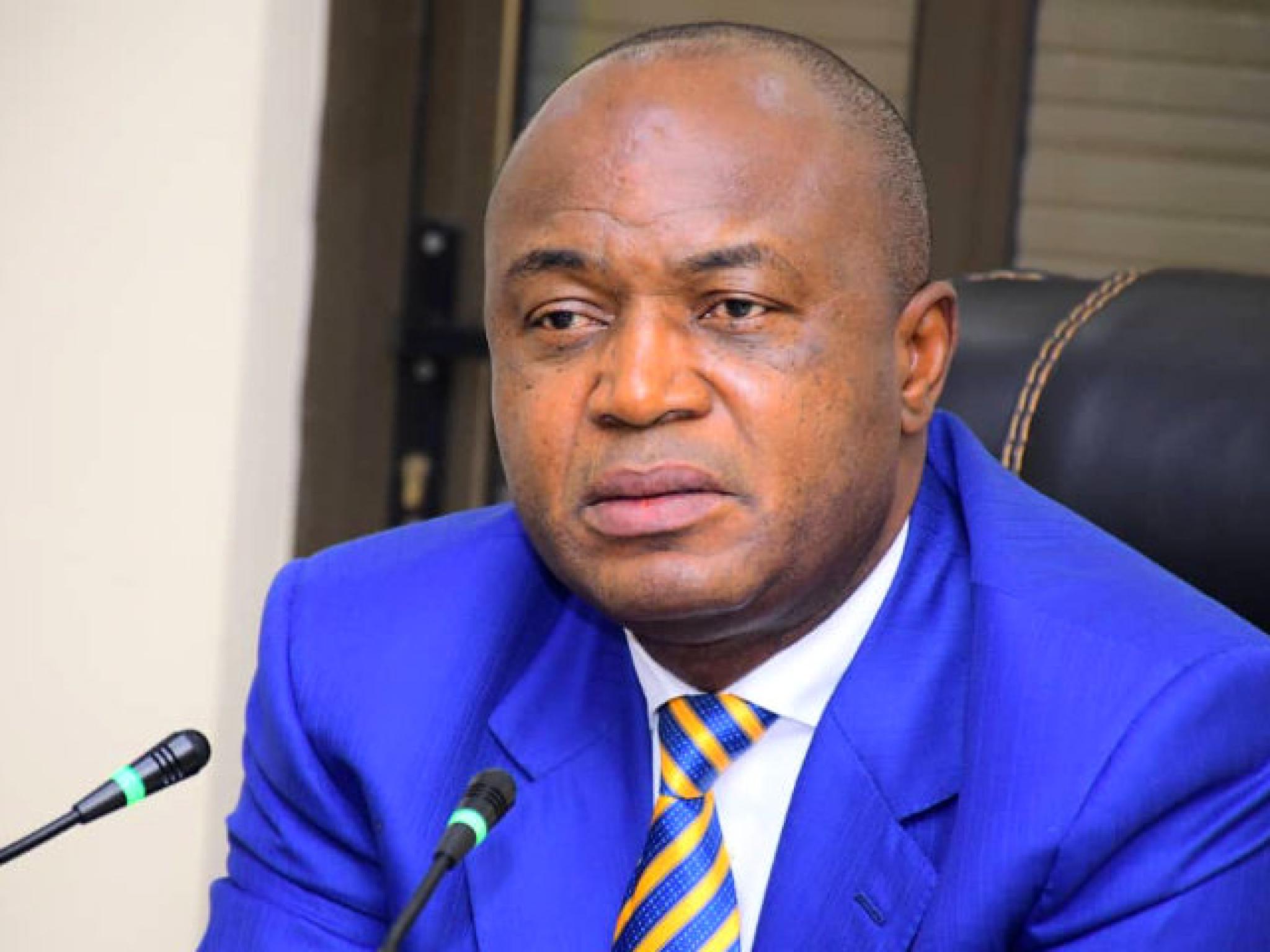 Kinshasa : Gentiny Ngobila décide de suspendre le bourgmestre de la Gombe