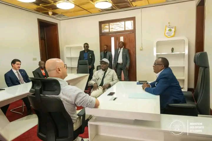 RDC : Nicolas Kazadi et François Kabulo visitent le stade des martyrs et d’autres sites sportifs