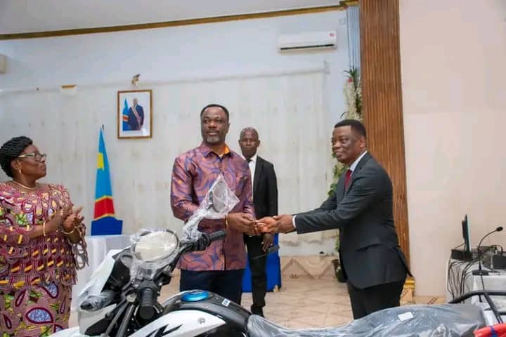 RDC-Education : le patron de l’EPST Tony MWABA procède aux installations officielles du projet Perse