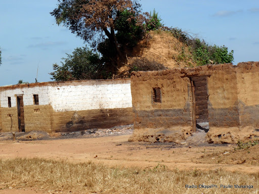 Kasaï Central: un mort et une vingtaine de cases incendiées à Demba