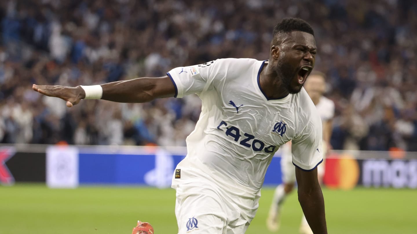 FLASH : Chancel Mbemba chipe le Prix Marc-Vivien Foé à Seko Fofana