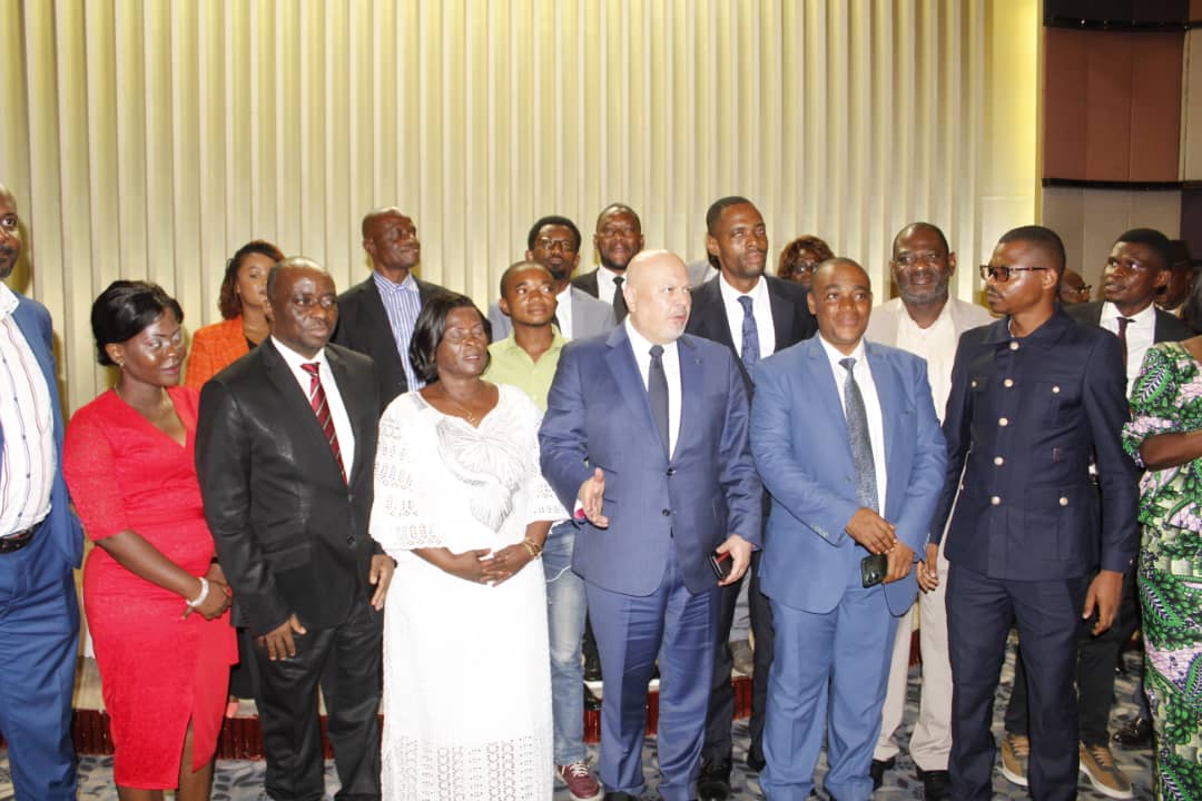 Kinshasa : le rappel des différents crimes commis au Congo depuis l’arrivée de l’AFDL au centre des échanges entre Mhyrhand Mulumba et le procureur de la CPI