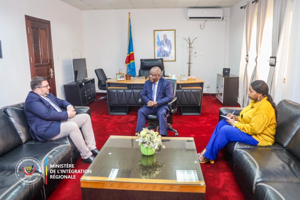 Est de la RDC : le ministre Mbusa Nyamwisi et l’ambassadeur suisse échangent sur les questions sécuritaire et humanitaire