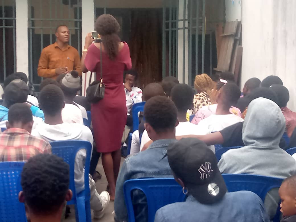 Politique : Grâce Tshiunza confirme sa candidature à la députation nationale devant sa base de Yolo Sud