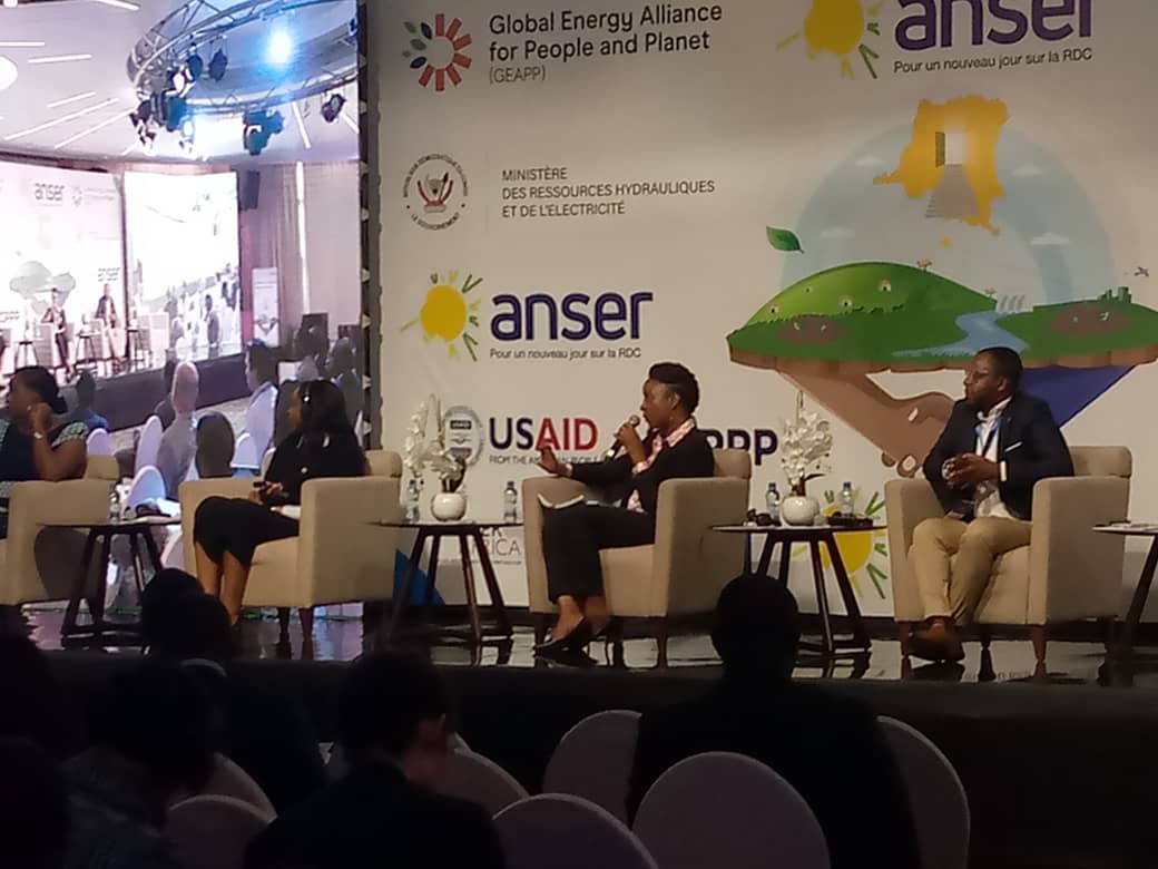 RDC : Raymond Saleh s’engage à éclairer les milieux ruraux