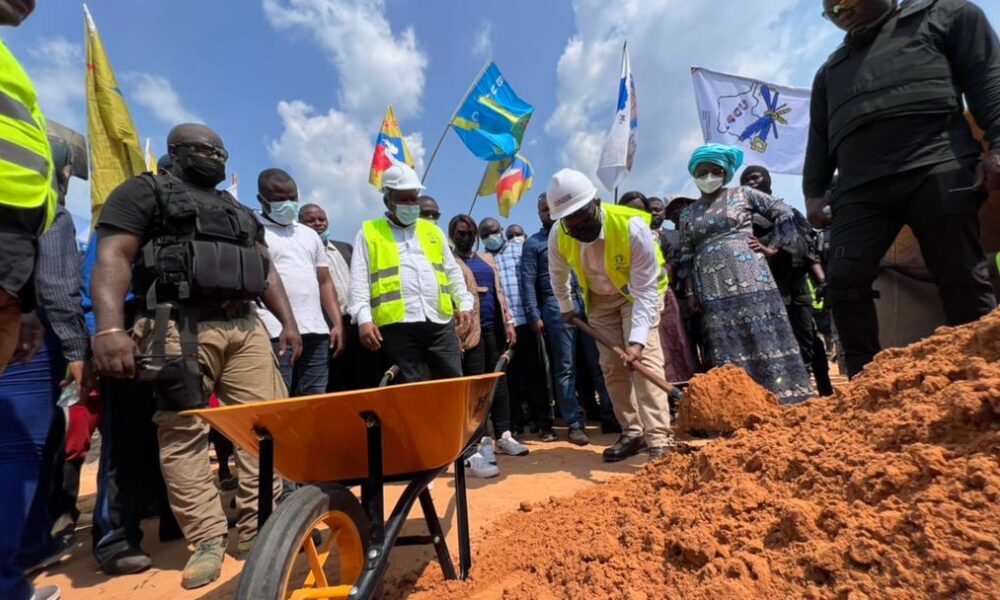 Kwilu : le vice-gouverneur lance les travaux de réhabilitation de la RN17/ RN9