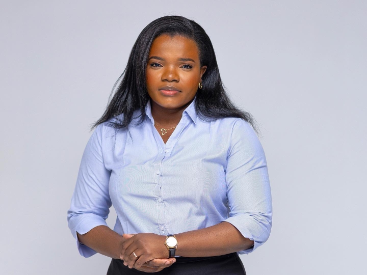 Législatives nationales : sous la présidence de Ketsia Kimpioka, l’AEDC-A occupe la 5e place sur la liste des formations politiques ayant atteint le seuil de recevabilité avec 458 candidats