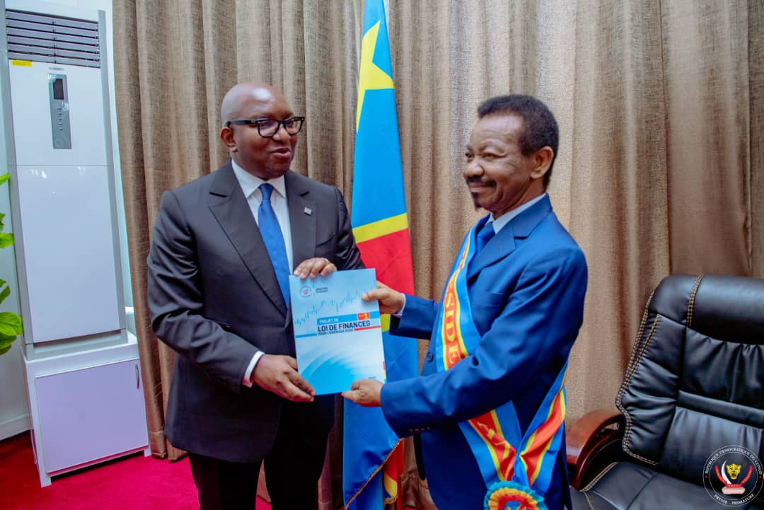 RDC : Le Gouvernement congolais dépose son projet de budget de l’exercice 2024, une augmentation significative à l’année précédente