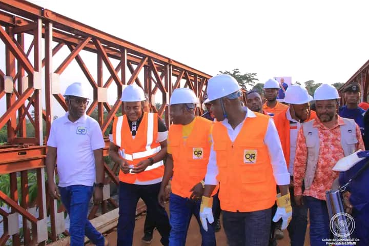 Lomami : Le vice-gouverneur lance les travaux de remplacement d’un pont qui relie cette province à l’espace Grand-Katanga