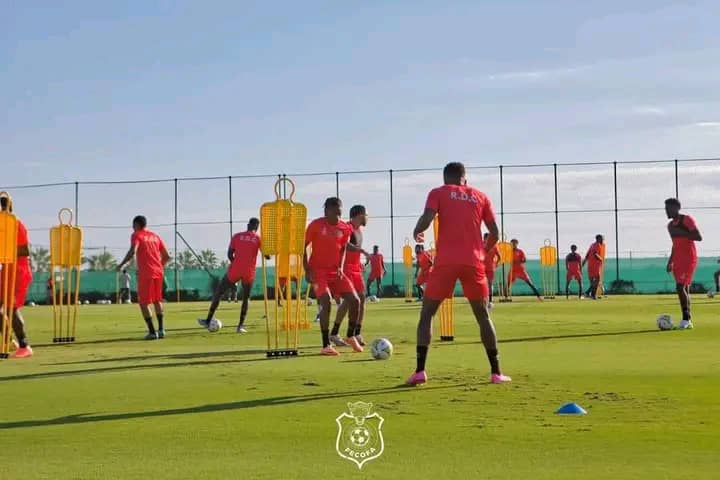 Trêve internationale d’octobre : La première séance d’entraînement des léopards à Murcia, la tanière reste sereine
