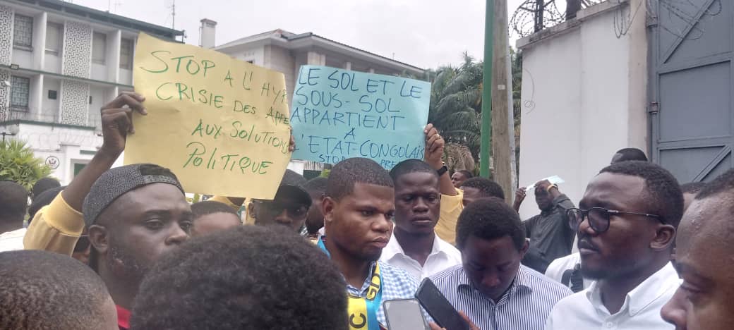 Kinshasa : Sit-in d’un mouvement citoyen devant l’ambassade des États-Unis d’Amérique contre l’agression Rwandaise