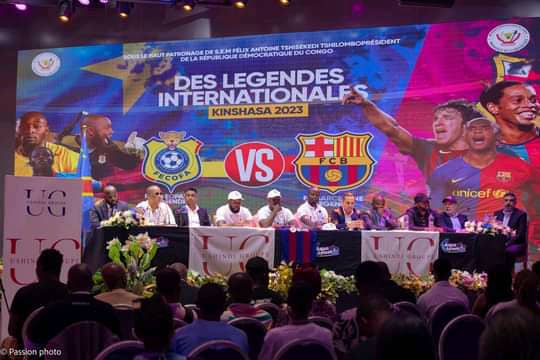Football : Match de gala entre les légendes du FC Barcelone et celles des léopards