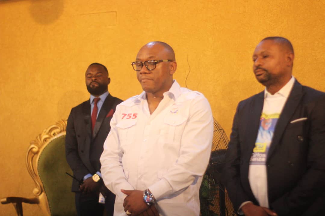 Élections 2023 : Me Carlos Banza consacre sa campagne électorale entre les mains de Dieu