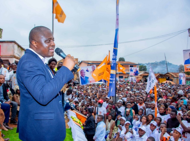 Politique : Mohindo Nzangi étale son bilan à l’ESU au cours d’un meeting à Beni