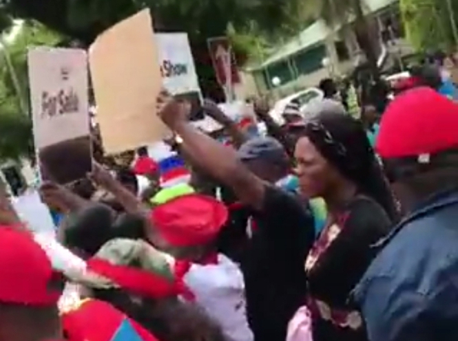 Insécurité : En Afrique du sud, les Congolais dénoncent le génocide à l’Est de la RDC devant l’Ambassade américaine