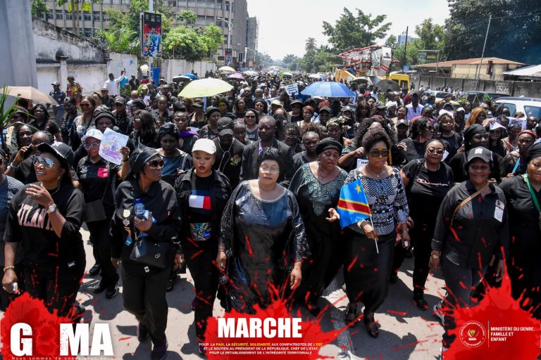 Agression Rwandaise : La ministre du genre, famille et enfant organise une marche de solidarité à la population de l’Est de la RDC
