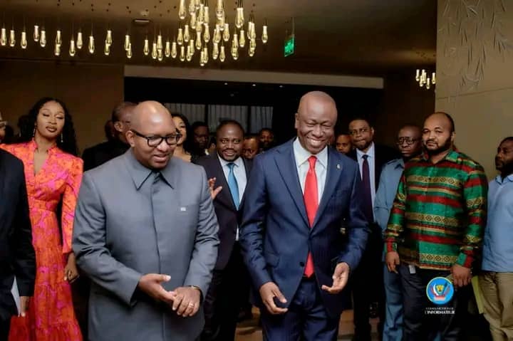 Consultations de l’informateur : Sama, Matata, Bahati, Mende, Ngobila…et Muabilu chez Augustin Kabuya