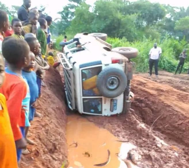 Kasaï Central : Un véhicule Land cruseur de la Caritas se renverse à Kazumba