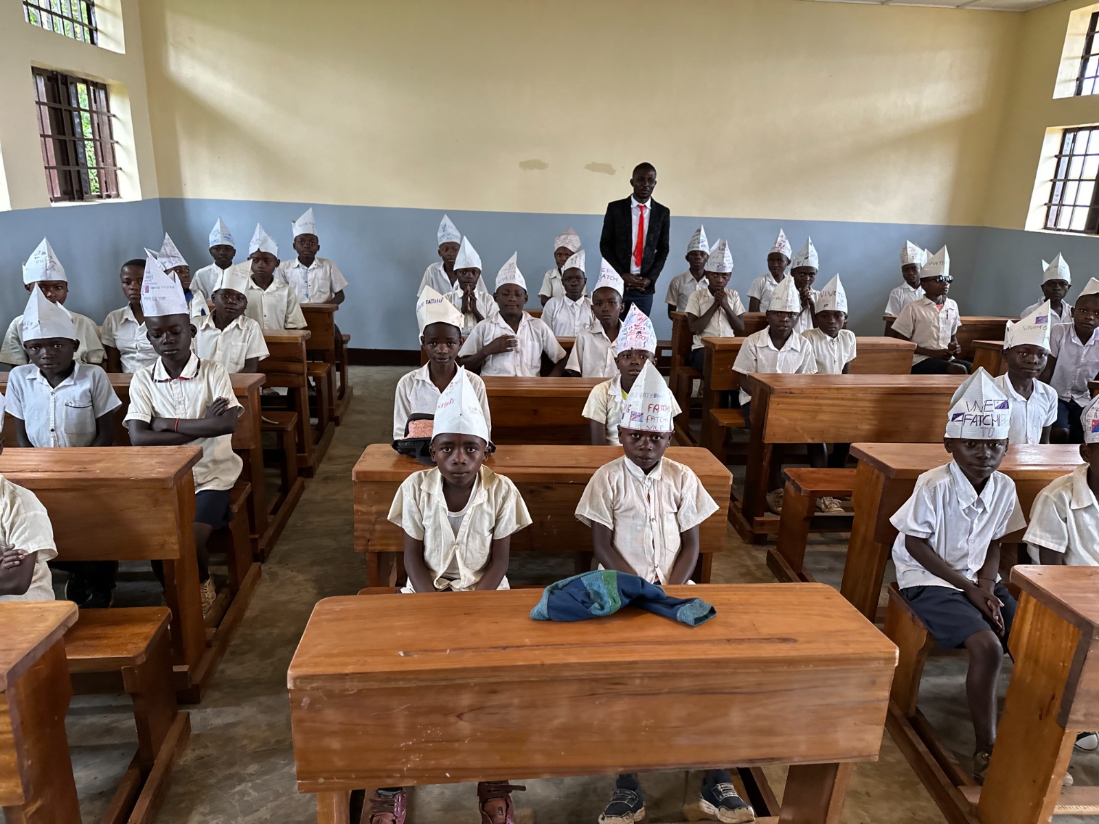 RDC-PDL 145T : Le PNUD remet les infrastructures socio-économiques à la population du Sud-Kivu