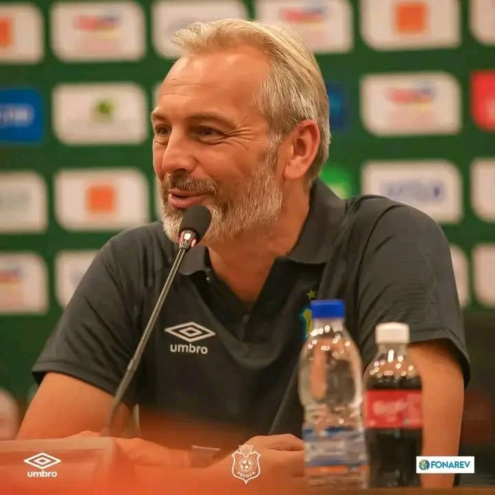 Foot/ RDC : À quelques jours des rencontres cruciales, Sébastien Desabre s’offre 5 nouvelles années avec les léopards