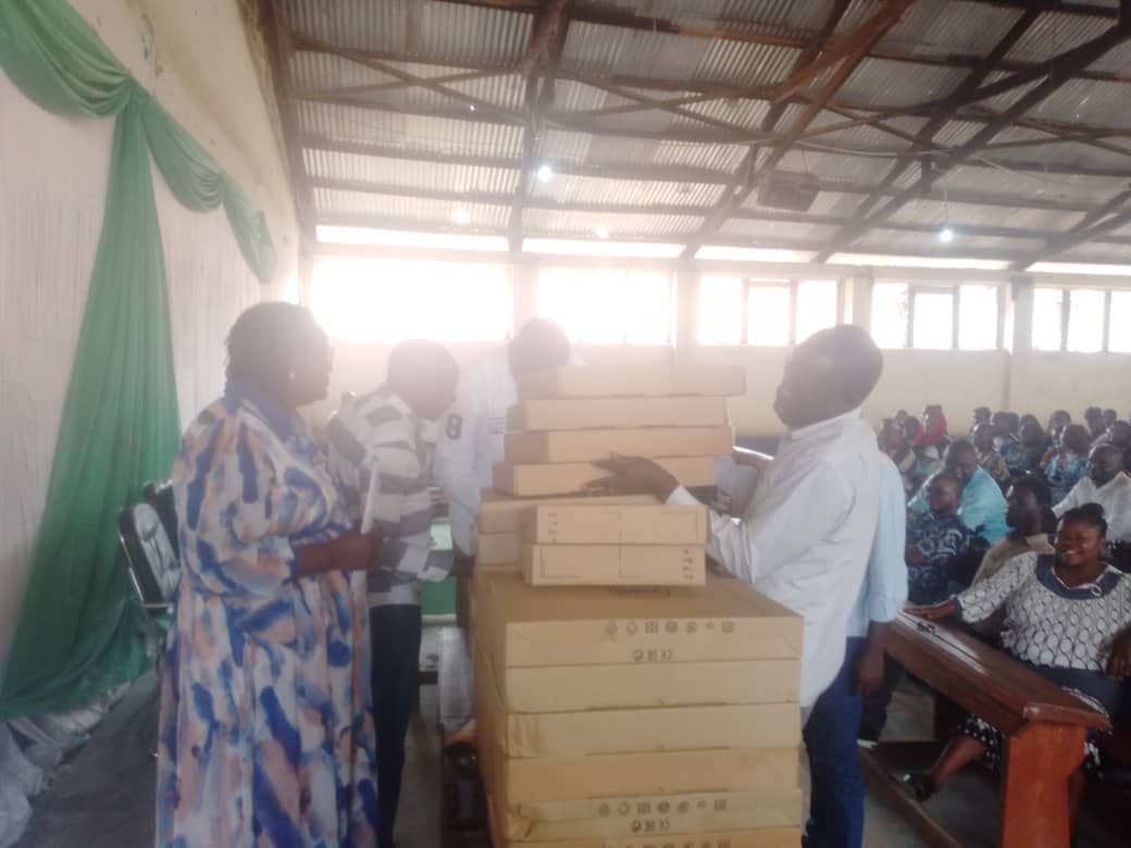 ESU : L’Université de Bunia se dote de 250 ordinateurs afin d’améliorer la qualité de ses enseignements