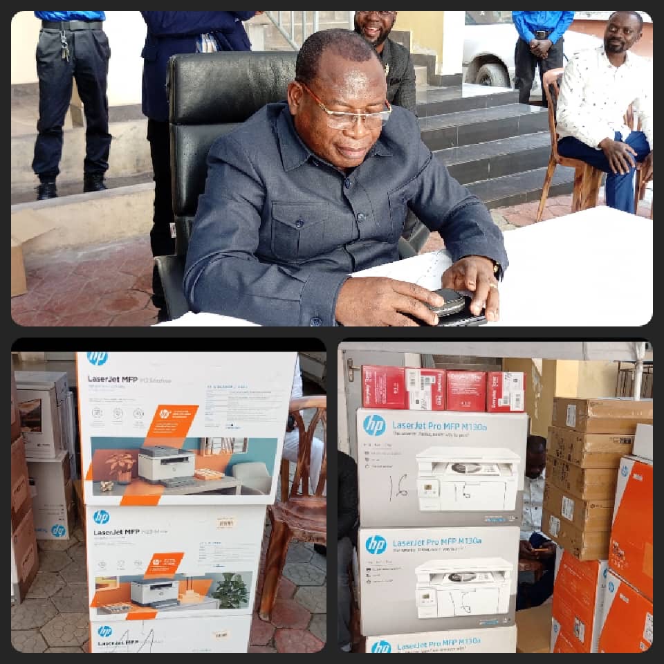 RDC – ESU : Le Secrétaire général dote son administration de matériels informatiques et de fournitures de bureau
