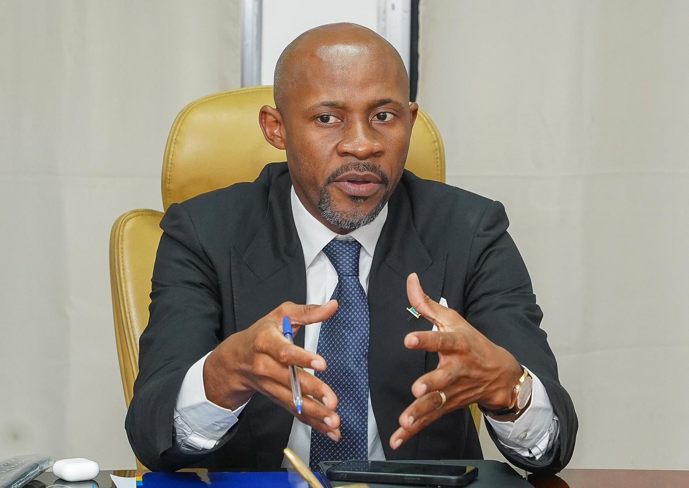 RDC – Rwanda : Patrick Muyaya monte au créneau et pointe du doigt à Kagame