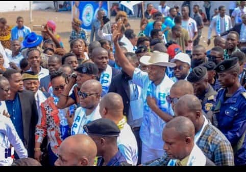 Société : « Tous les bus sont déjà ici à Kinshasa, mais il faut respecter le processus administratif », Yves Makonda