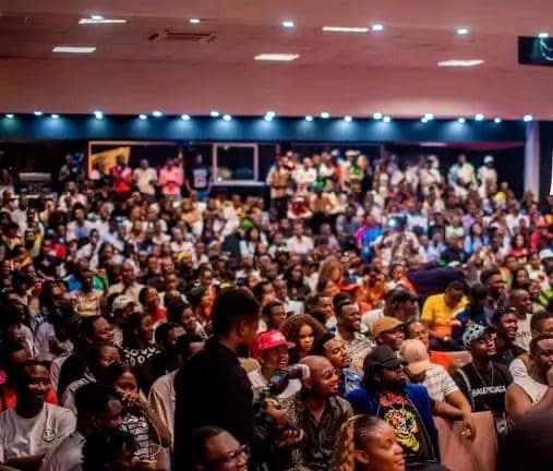 Les insanités : un tremplin à la réussite de la vie humoristique en RDC ?