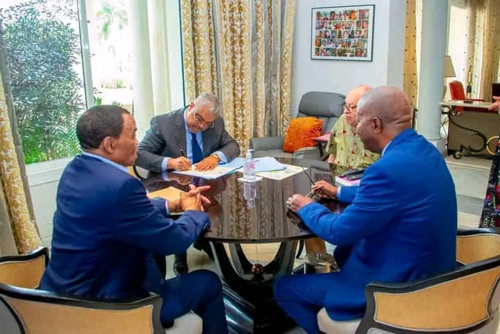 RDC : Les anciens Premiers ministres renforcent leur soutien au Chef de l’État et analysent la situation nationale