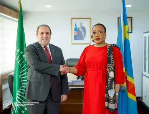 Crise sécuritaire à l’Est : La RDC rejette toute médiation extérieure et soutient le processus de paix de Luanda