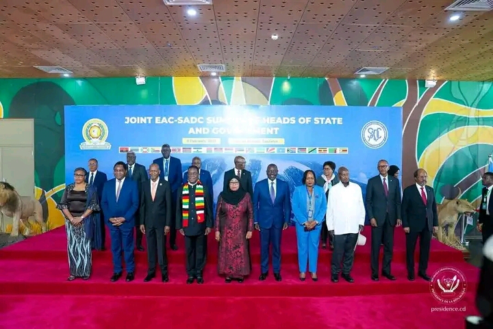 Guerre dans l’Est de la RDC : Le sommet conjoint SADC-EAC ordonne la reprise des négociations directes avec les parties étatiques et non étatiques, y compris le M23