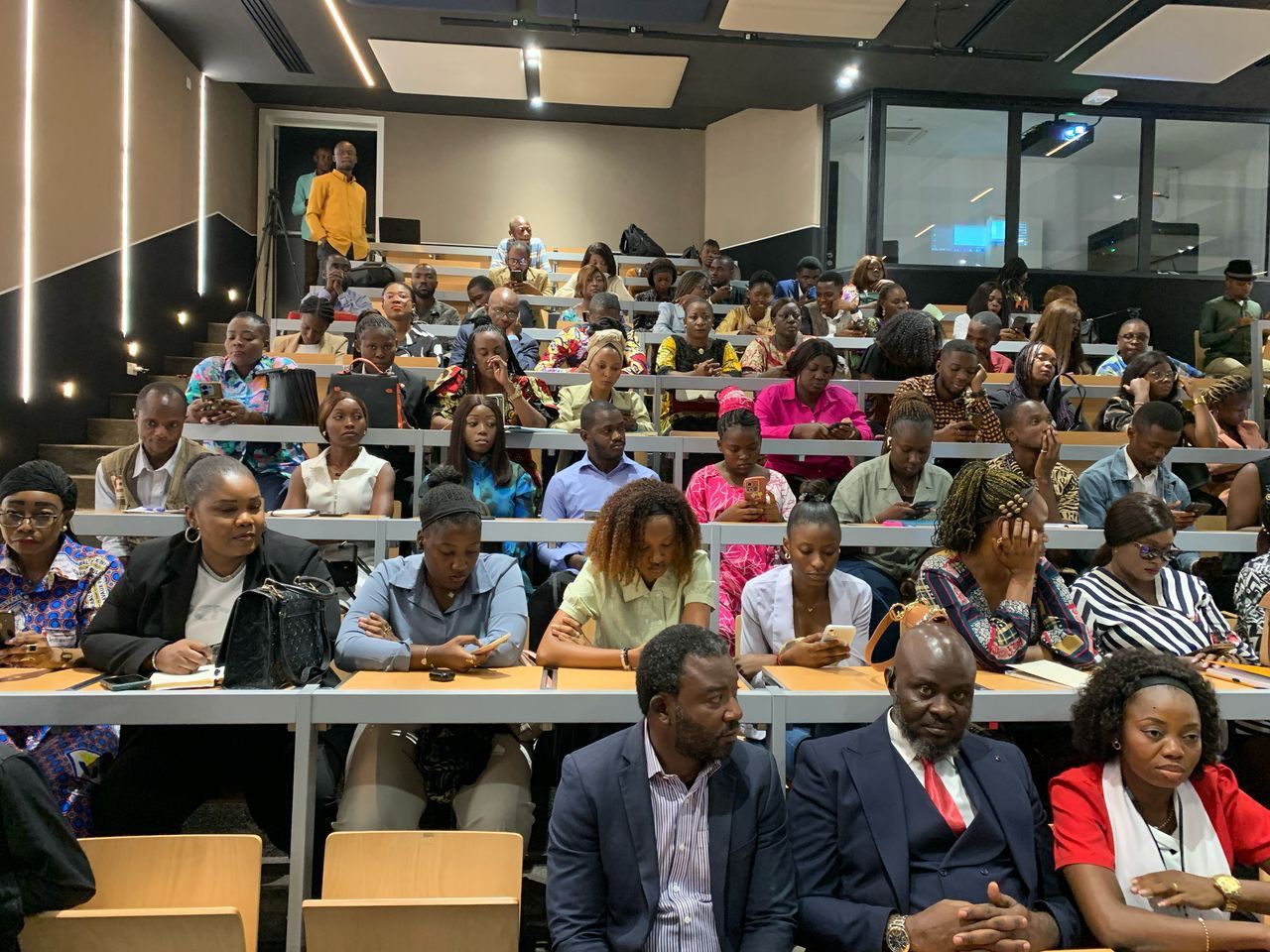 RDC : Kinshasa se mobilise contre le sexisme et la désinformation, un appel à briser le silence lancé par RJPF