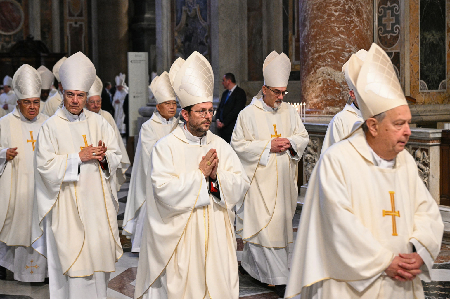 Conclave 2025: Tous les systèmes de transmission des signaux de télécommunication pour les téléphones mobiles radio au Vatican seront désactivés ce mercredi
