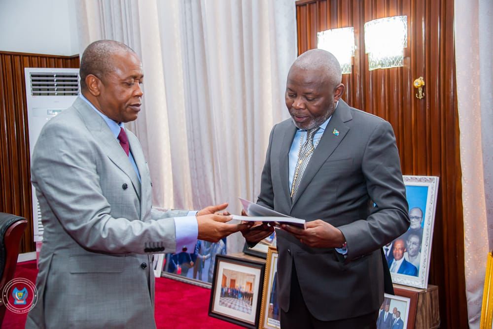 Assemblée Nationale : Denis Kadima dépose le rapport annuel et d’évaluation de mi-parcours du processus électoral 2021-2024