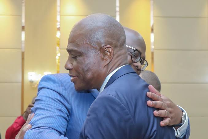En RDC, Fayulu enterre la vérité des urnes pour privilégier l’unité nationale face aux défis sécuritaires