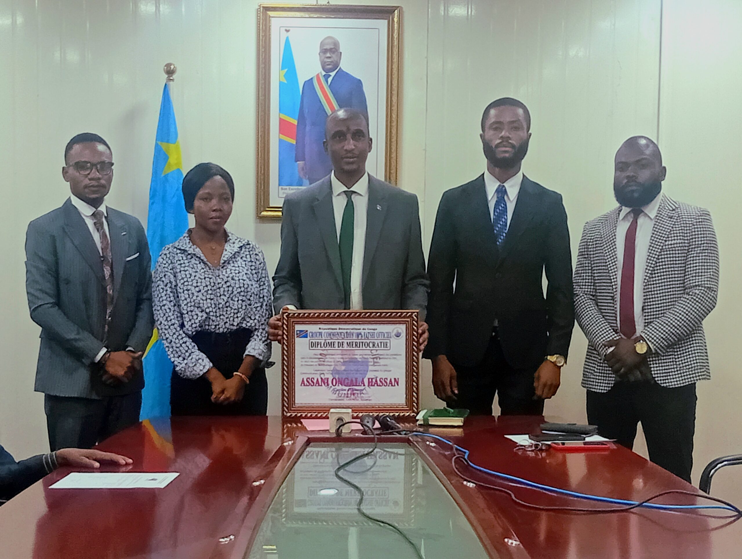 RDC : Assani Ongala Hassan reçoit un diplôme de mérite pour ses réalisations exceptionnelles à la tête du Fonds Forestier National 
