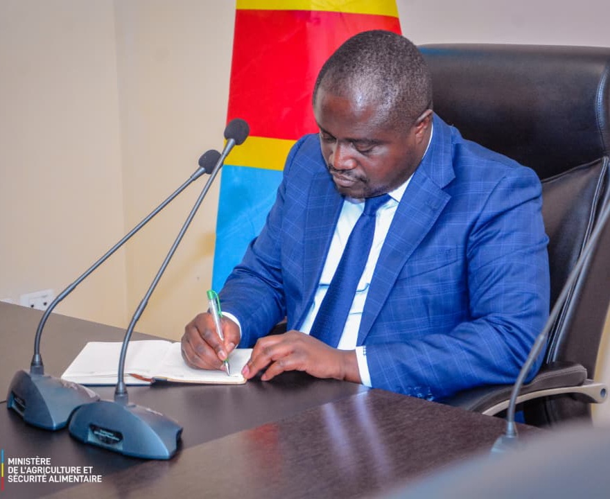 RDC : Muhindo Nzangi lance une campagne agricole ambitieuse pour relancer la production nationale